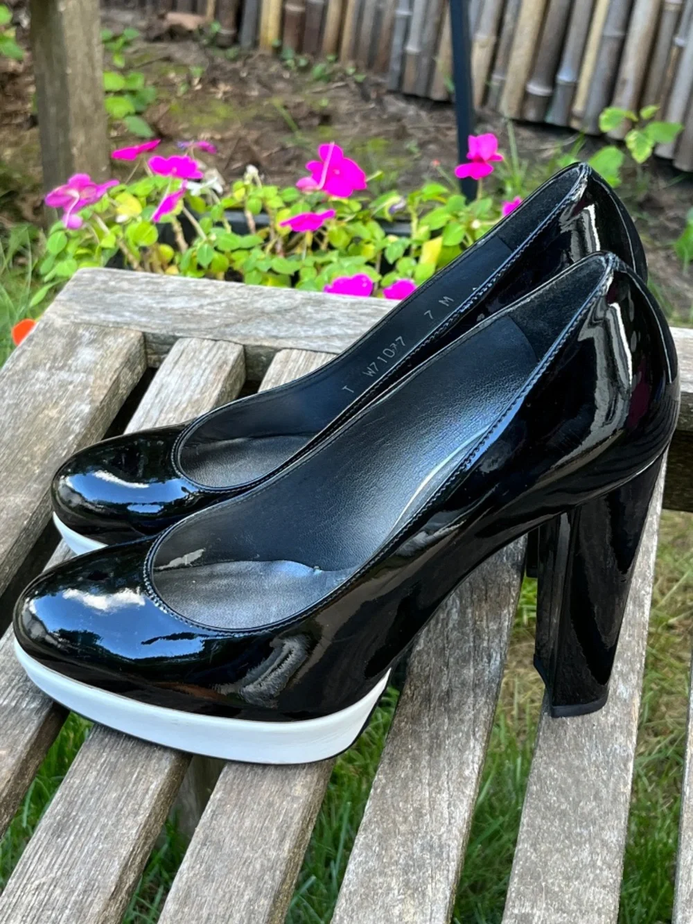 Stuart Weitzman Strongswoon Patent Leather Platform Pumps 7 Black White Heels